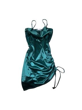 emerald green dress
